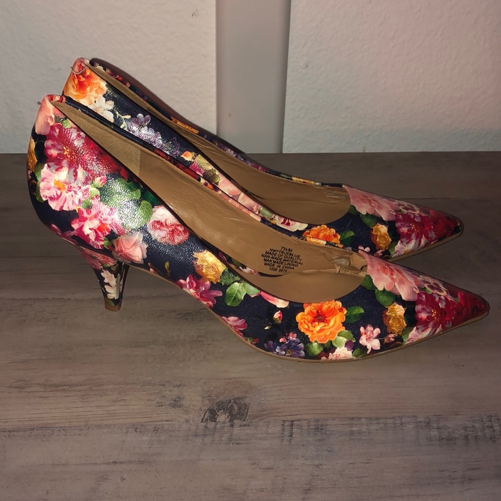 Used heels - Picture 2 of 3